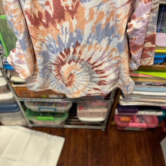 Rustic Tye dye pattern sweatshirt - Picture 3 of 3